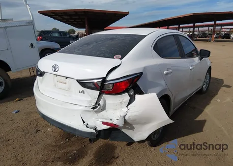 2017 Toyota Yaris Ia z USA, uszkodzony, nr VIN 3MYDLBYV2HY184655